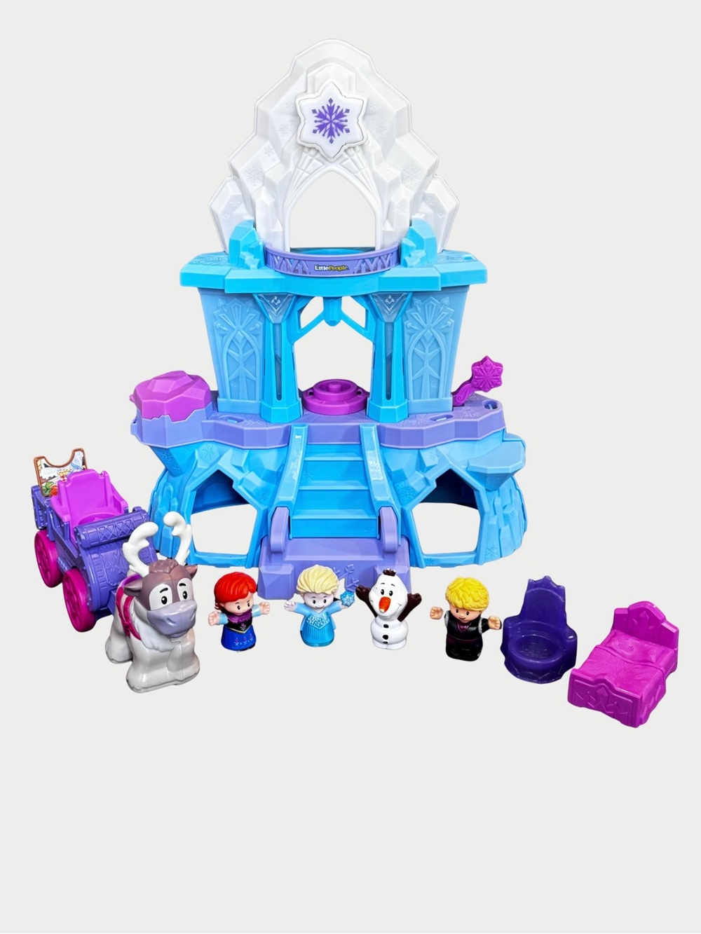 Little People Frozen Enchanted Castle & Kristoff’s Wagon